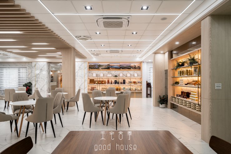 炳翰人蔘形像館